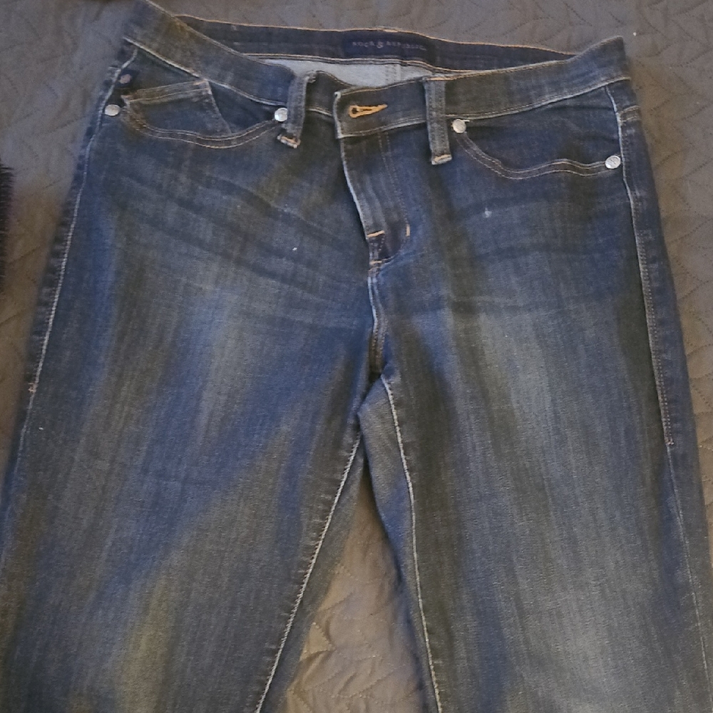 Rock & Republic Dark Blue Straight Leg Jeans